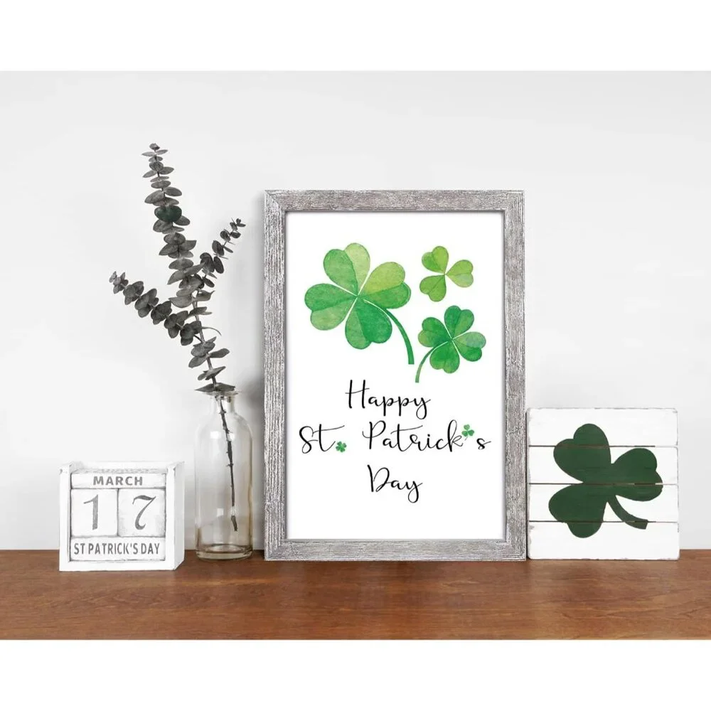 Durable Pine Wood Farmhouse Christmas Sign with Plexiglass and Seasonal Quotes
